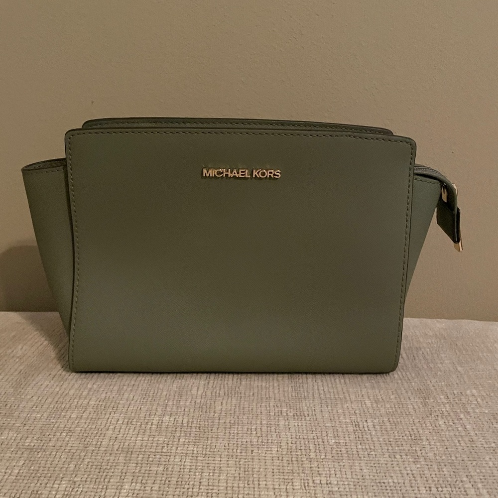Michael Kors Crossbody Bag